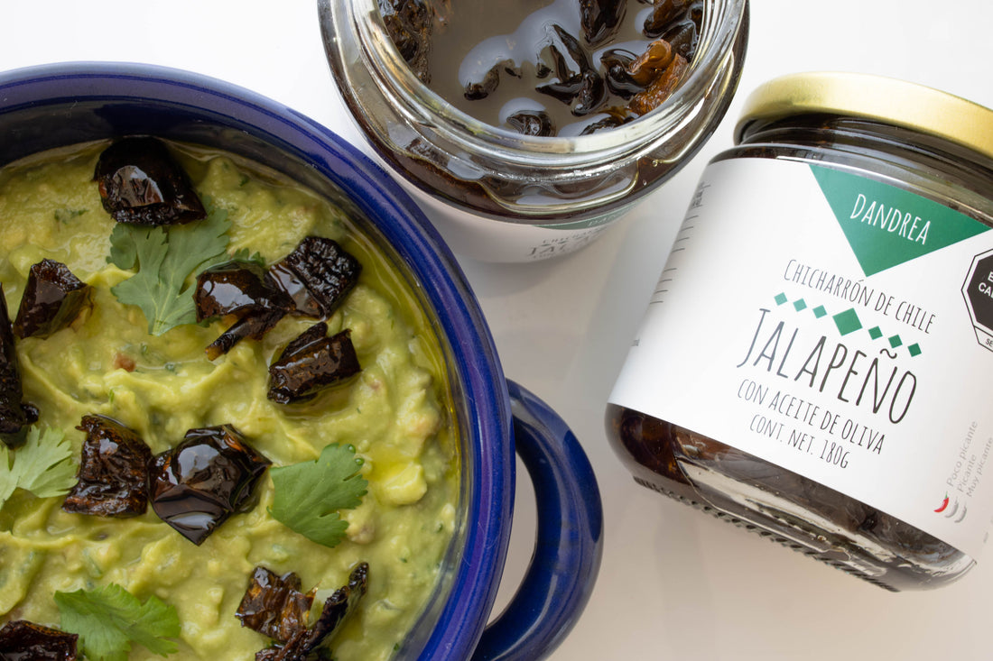 Guacamole con Chicharrón de Chile Jalapeño